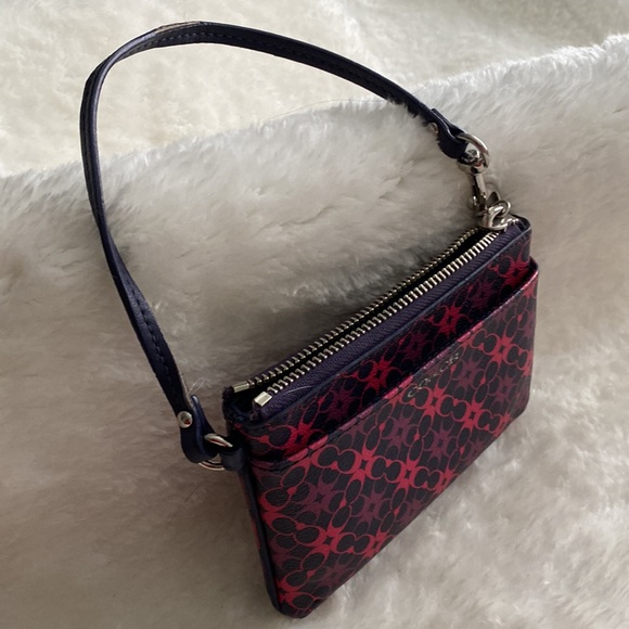 Coach - Small Wristlet Wamen's Wallet: Pink & Black - Picture 8 of 8